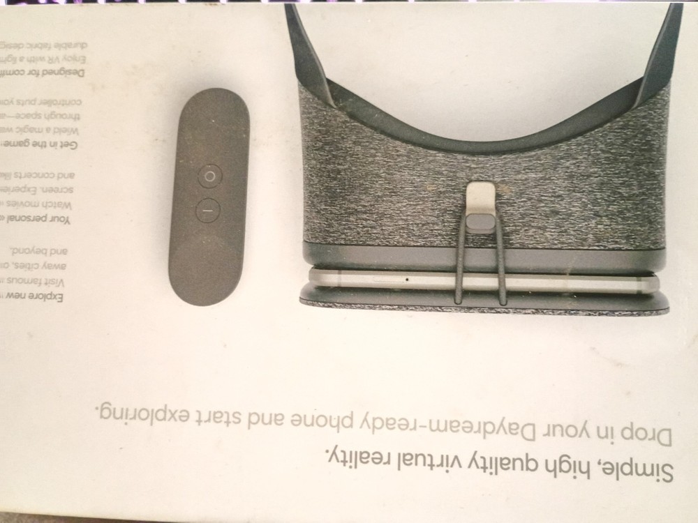 Google Daydream View VR Headset - Slate