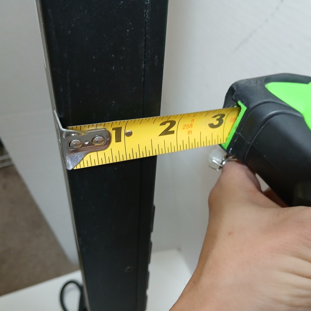 APC AP7530 Basic Rack-Mount PDU - Power Distribution Strip.