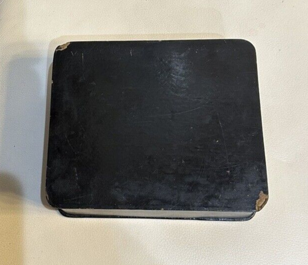 Antique Japanese Edo maki-e lacquer box