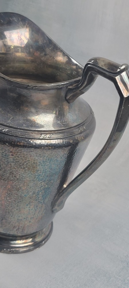 Vtg Silverplate 1928 Reed & Barton Water Pitcher Jug Hammered Pattern 5585