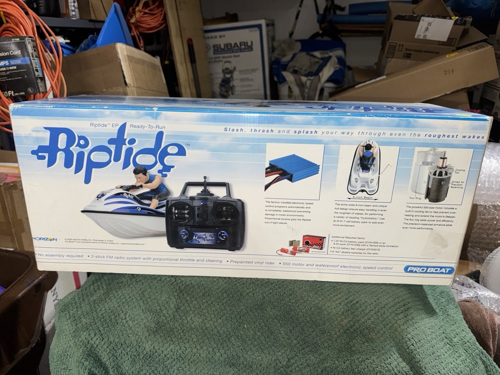 ProBoat RIPTIDE (PRB2300) !! 22" Long Waverunner / Jetski!!!