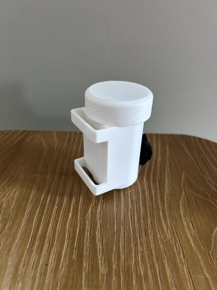 Pet Bag Roll Holder – Convenient & Reusable