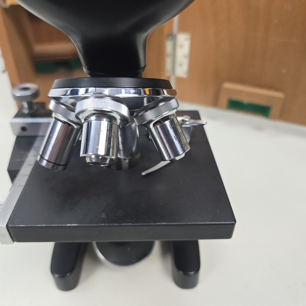 Vintage Unitron BMPE Binocular Phase Microscope Wood Case & Accessories
