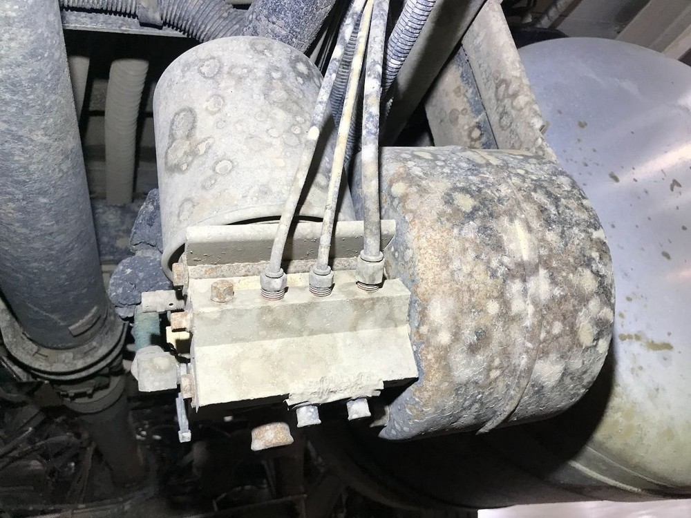Bendix AD-IS Air Dryer - Used