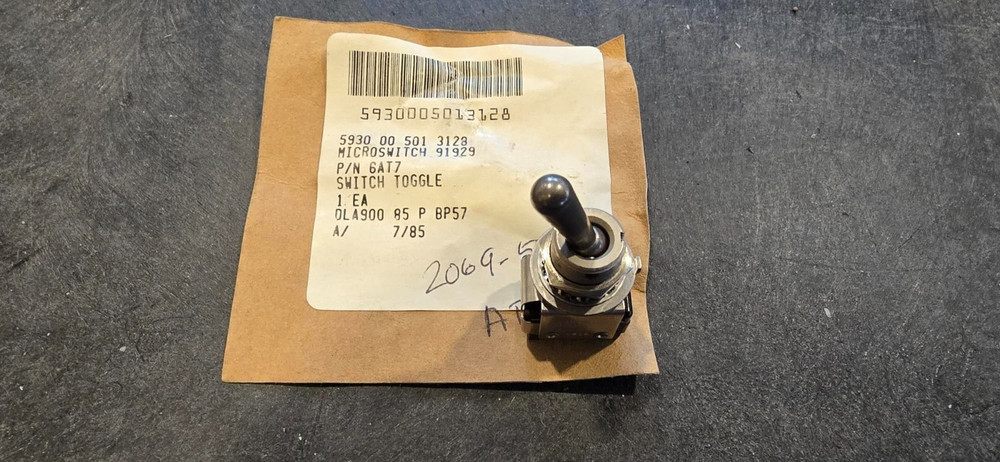 HONEYWELL TOGGLE SWITCH 6AT7 5930-00-501-3128