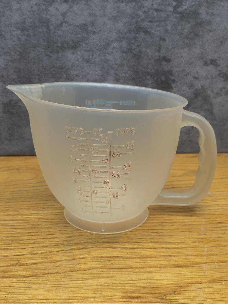 TUPPERWARE 4 Cup Mixing Measure Pitcher #1288-6