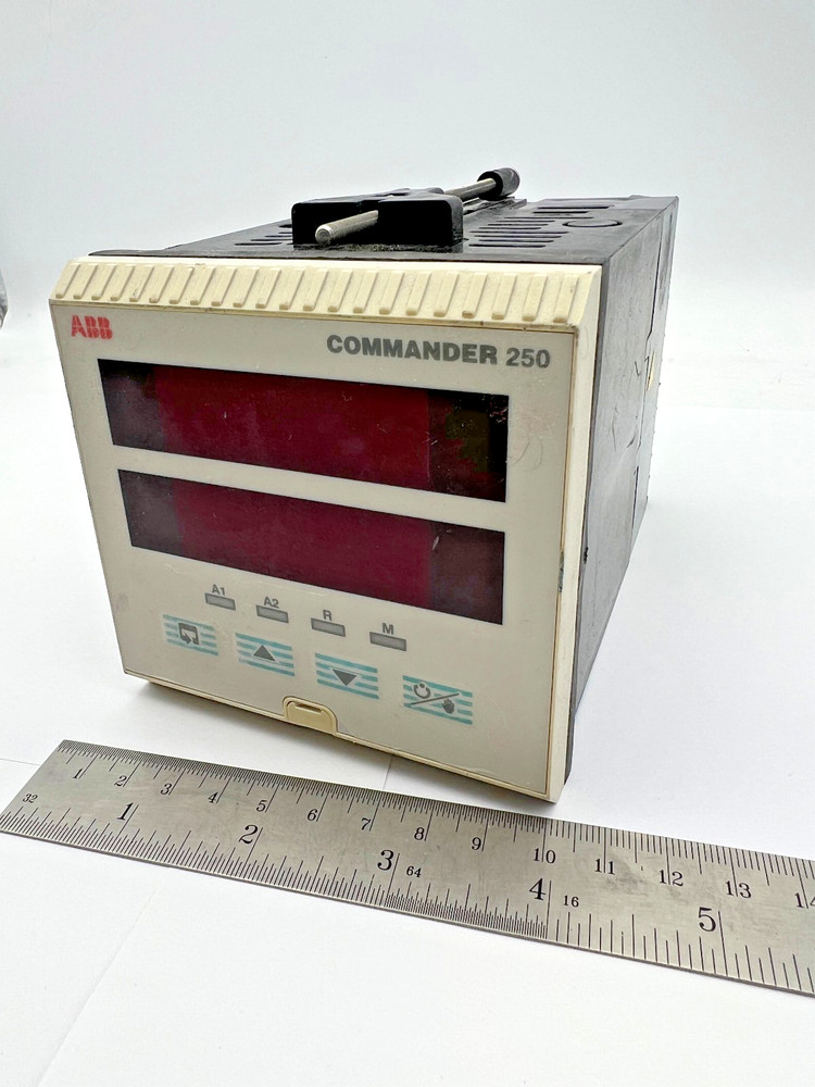 ABB COMMANDER 250 PROCESS TEMPERATURE CONTROLLER C250/0100/STD ENGLAND UK