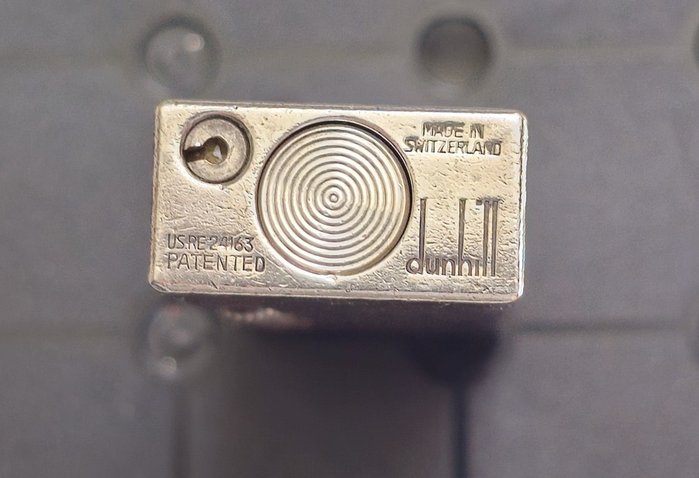 Dunhill Popular models roller gas lighter Made in Switzerland. Untested.