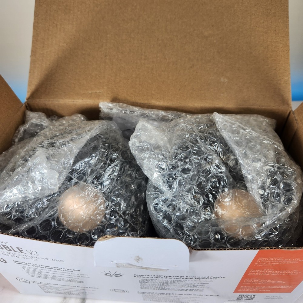 Creative Pebble V3 2.0 Bluetooth 5.0 Desktop Speaker System with USB Audio Black