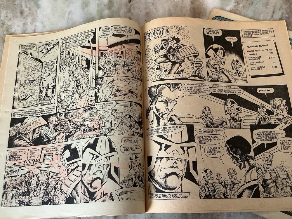 2000 A.D. Featuring Judge UK Comic Magazine Program 354 & 355 1984