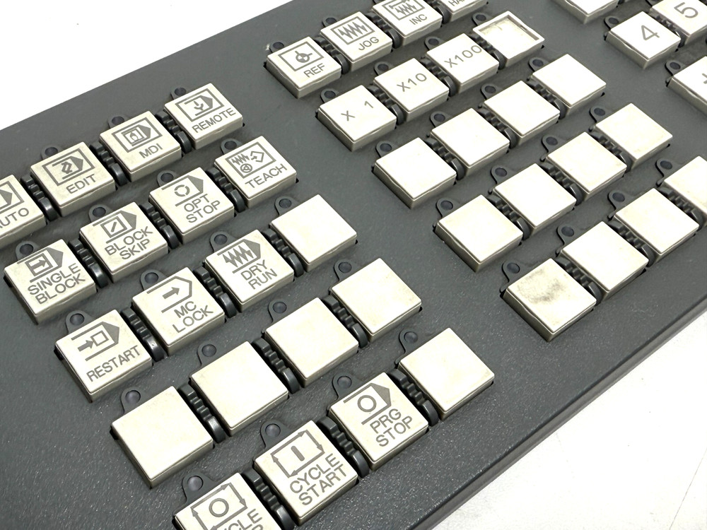 FANUC A02B-0323-C231 - Operator's Panel (No PCB)