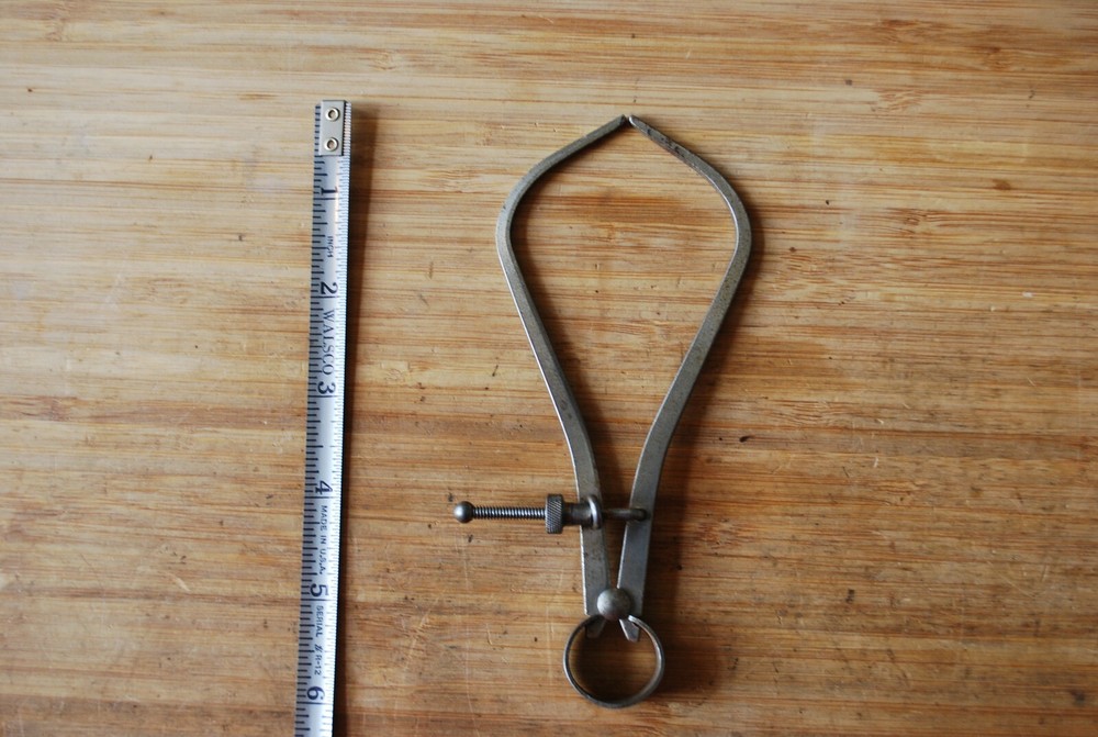 Vintage Caliper *5 inch total legs* USED