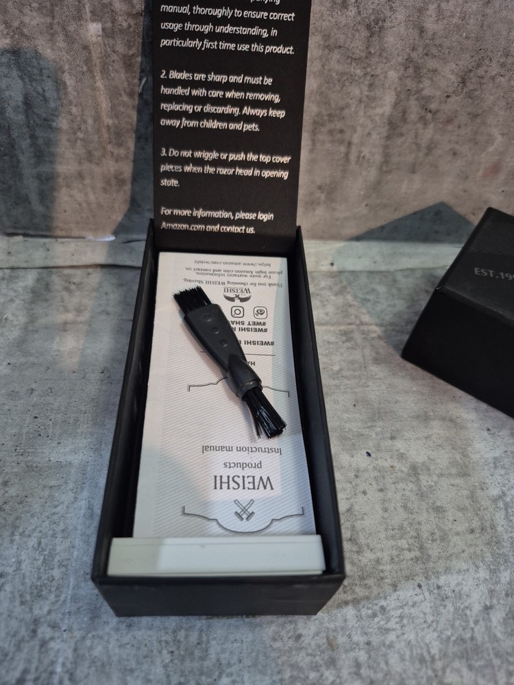 Weishi Safety Razor New Open Box