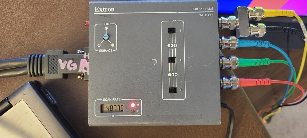 Extron RGB 118 Plus Computer-Video interface