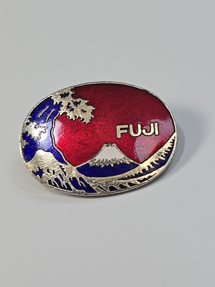 Mt Fuji Wave Souvenir Lapel Pin