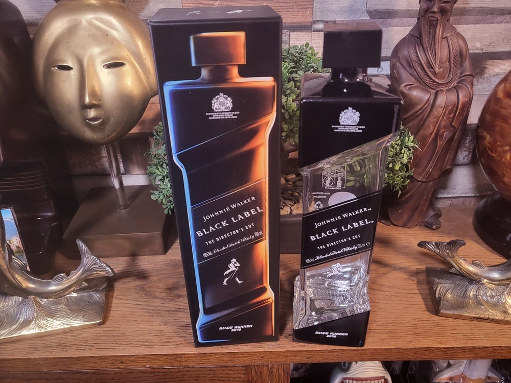 Blade Runner jw whiskey 2049 EMPTY Bottle mint condition.