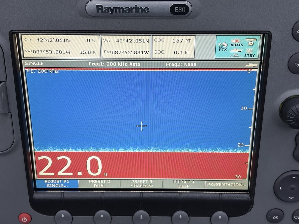 Raymarine E80 Classic GPS Chartplotter Multifunction Display W/ Cover; Tested