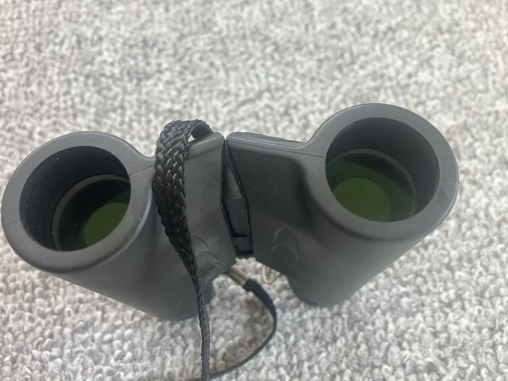 Carton Wing 10 10x26 Binoculars