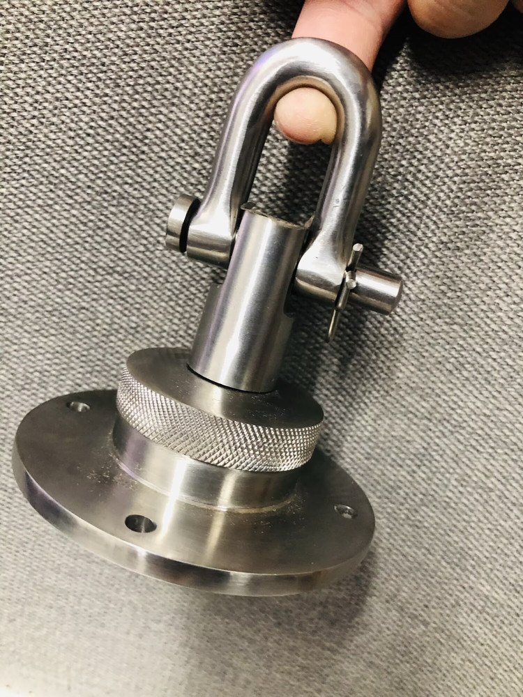 Ringside Mexican-Style Swivel, Silver