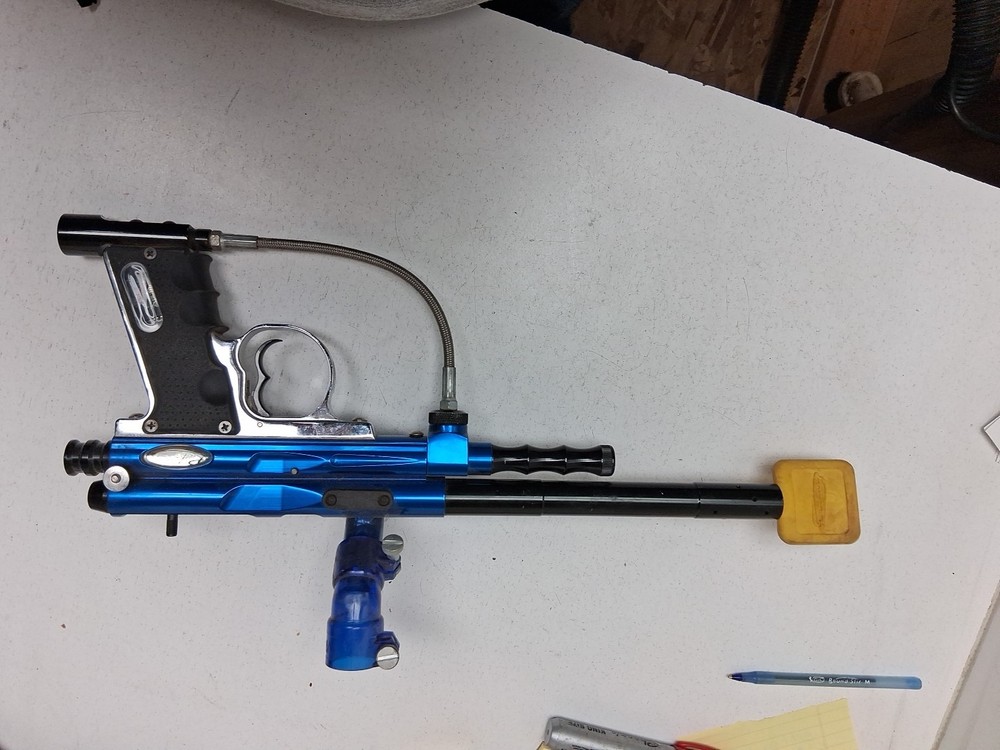REBEL PAINTBALL MARKER BLUE