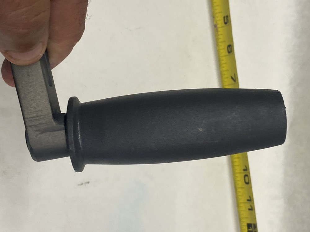 9" LEWMAR WINCH HANDLE