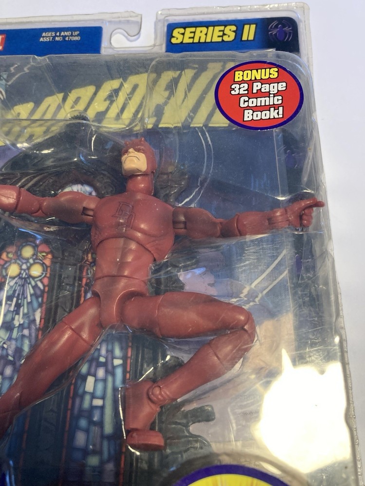 Marvel Series II Daredevil 6'' And 32 Page Comic Book