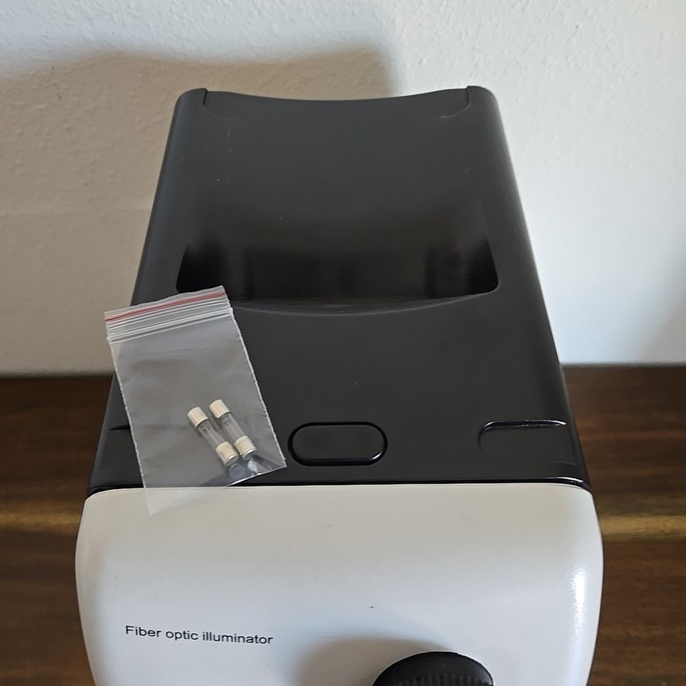 View Solutions Fiber Optic Illuminator