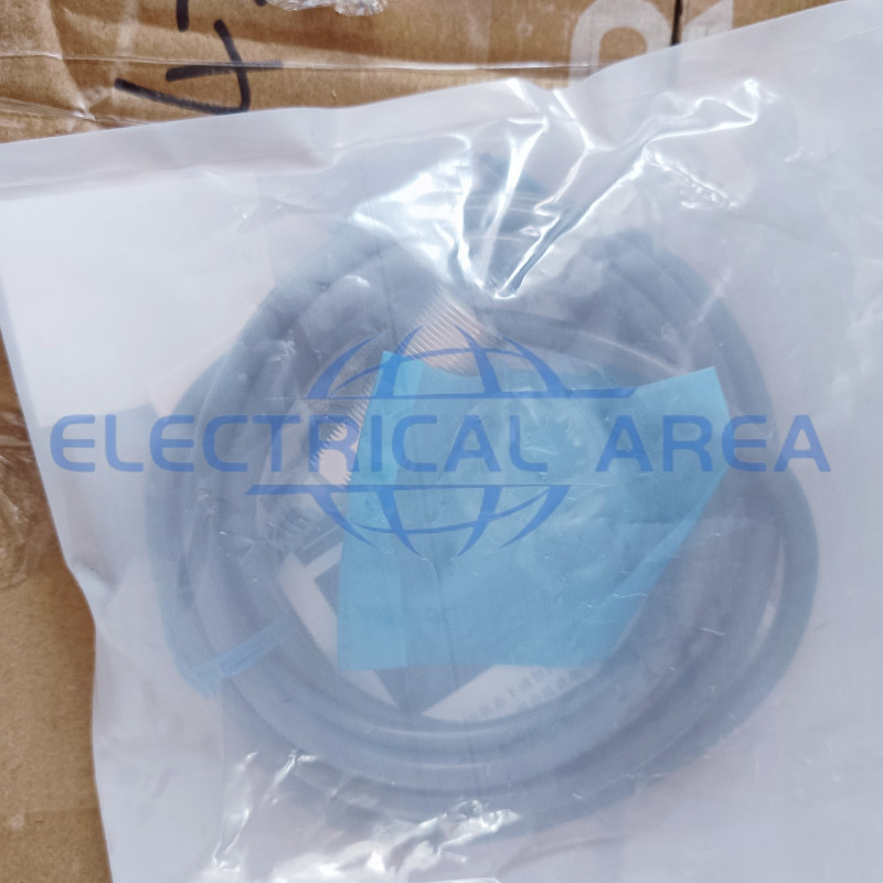 1PC New Omron E2E-X5F1-Z Proximity Switch Sensor Fast Delivery E2EX5F1Z