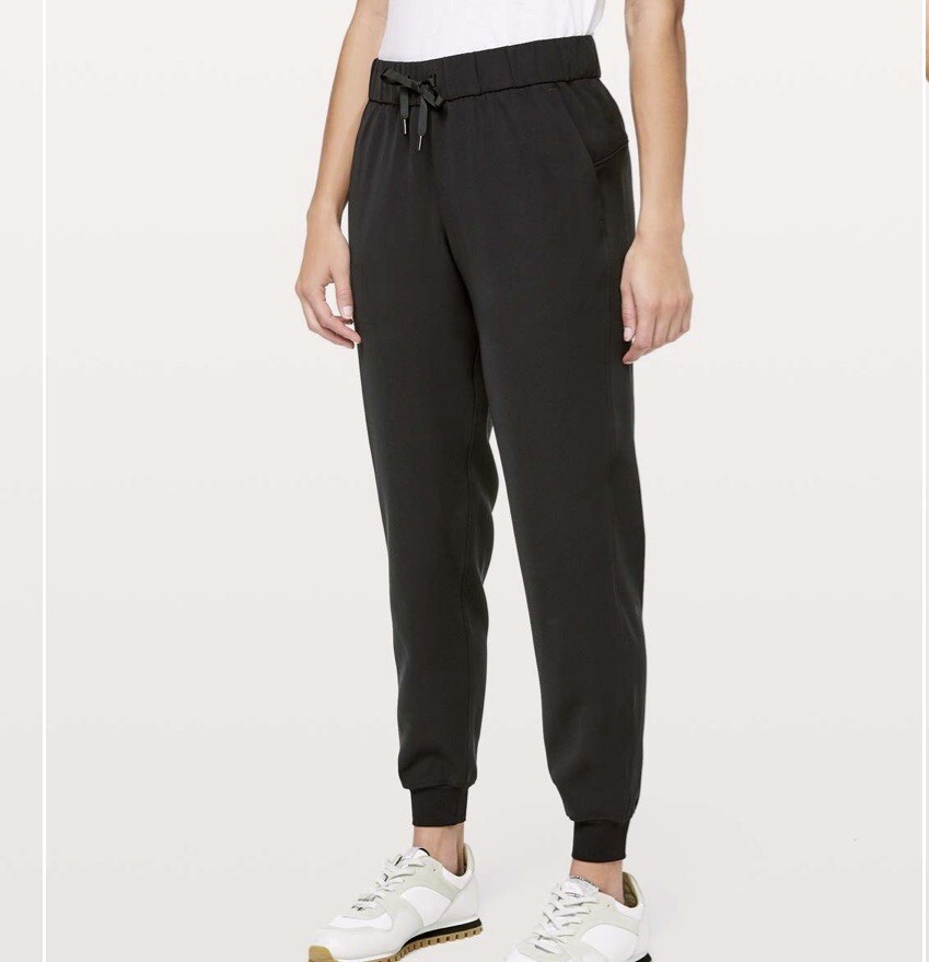 Lululemon Black On The Fly Jogger Size 2