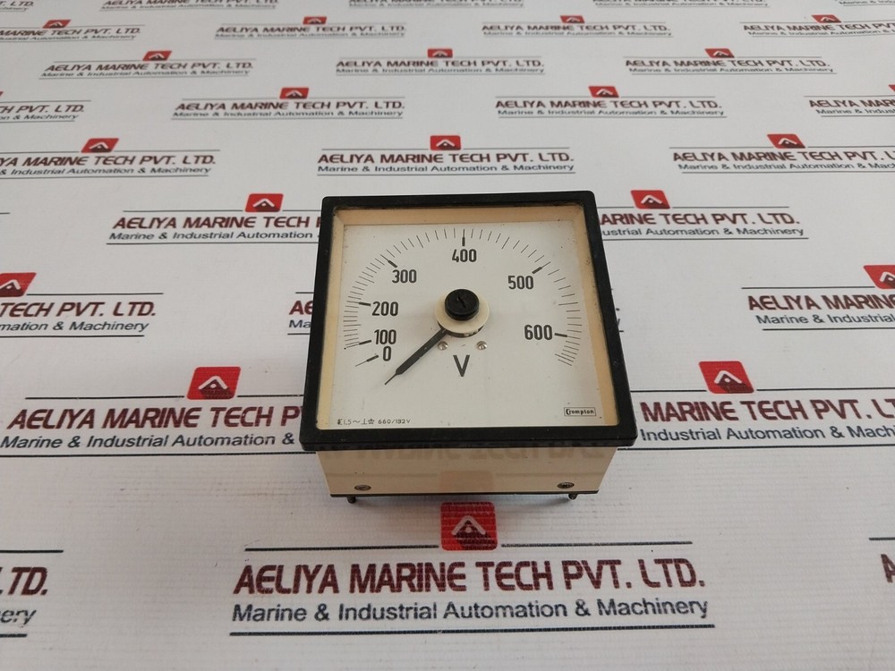 Crompton 0-600V Voltage Panel Meter 4766401