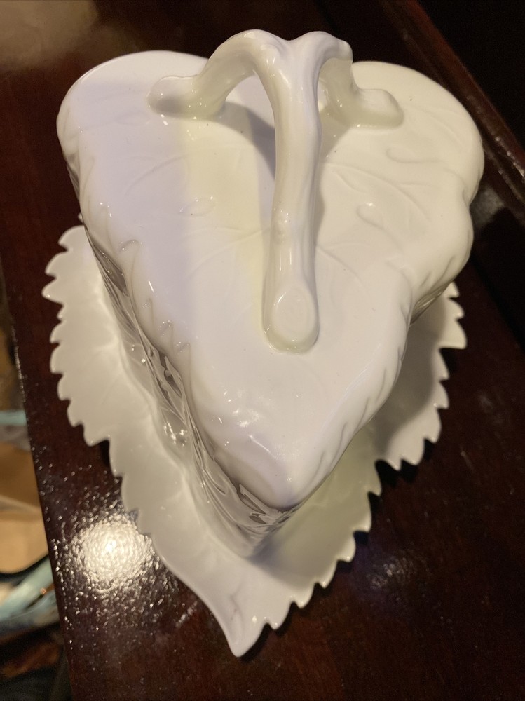 Basic Porcelana White Grape Leaf Covered Cheese Tray 8.5”