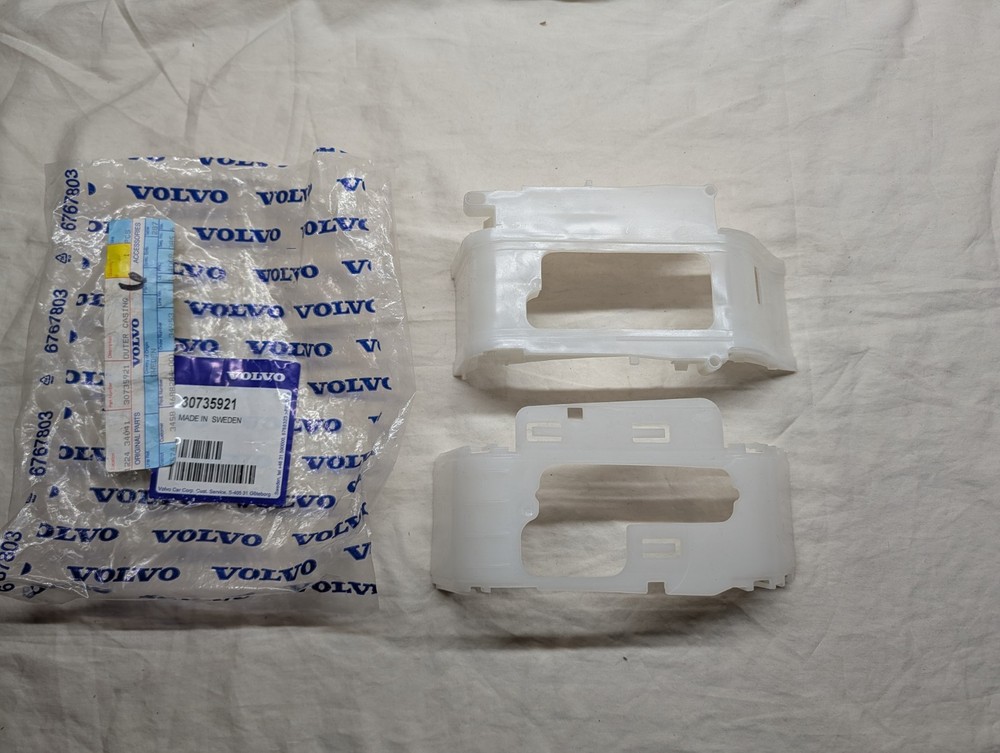 New OEM Volvo 2007-2013  Shift Panel 30735921