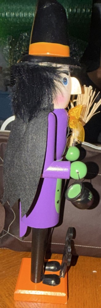 Nantucket Distributing Halloween Witch Nutcracker with Black Cat Decorative