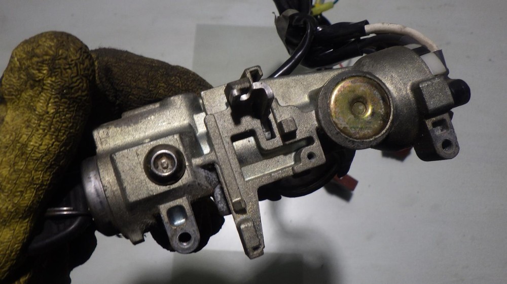 98 HONDA CIVIC Ignition W/Key