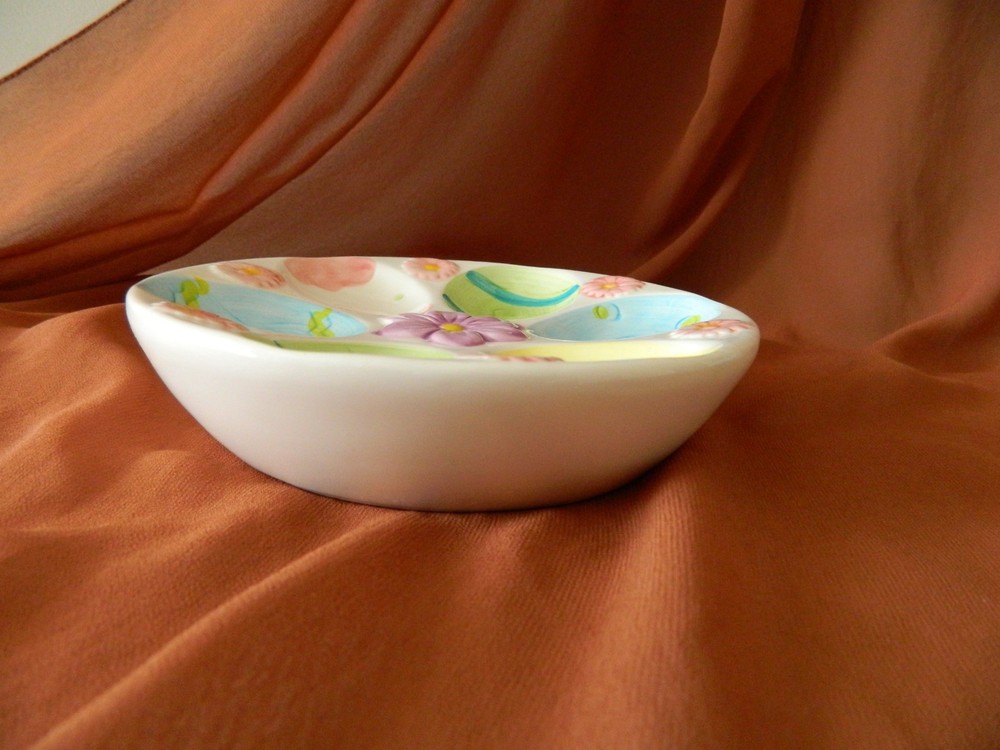 CERAMIC Easter 6 Egg Plate Round Hand Painted Floral Easter Eggs Pattern Platter