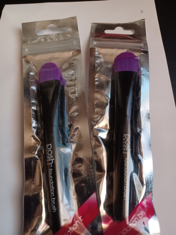 2 x Posh Colors Foundation Brush