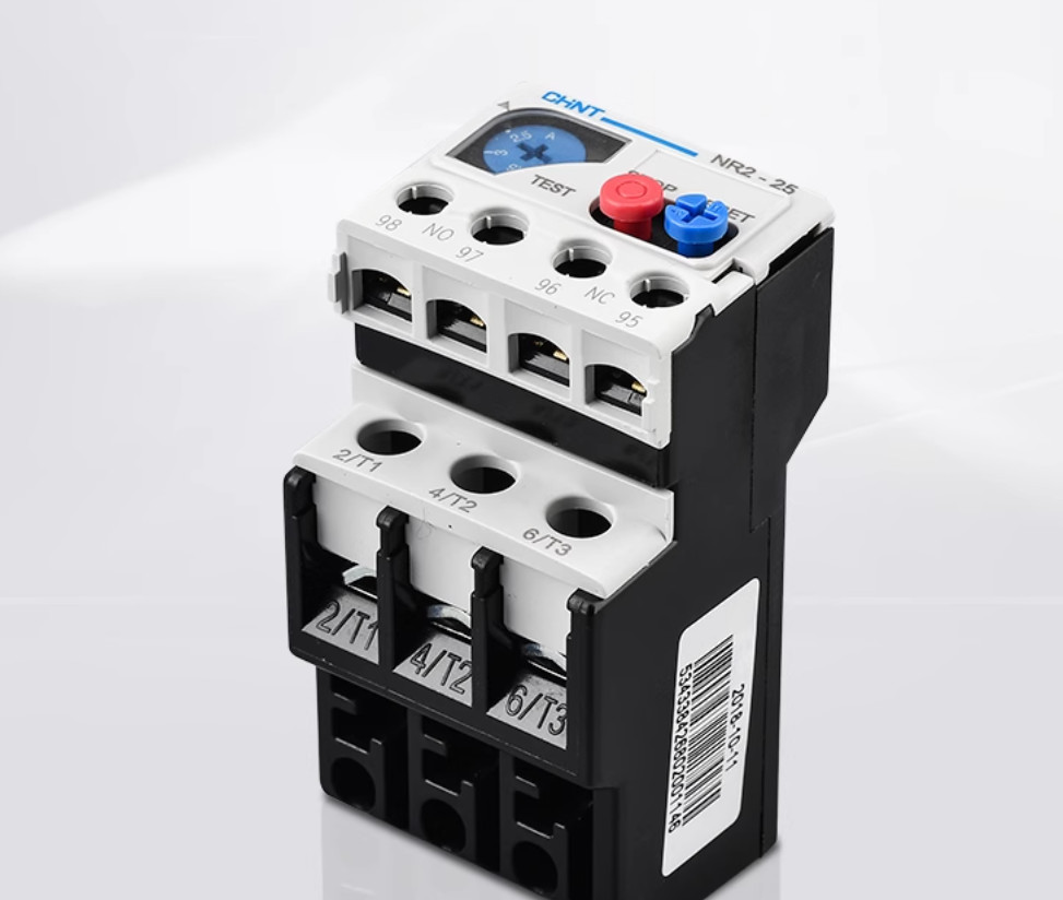 1pc NEW CHNT Thermal overload relay NR2-25
