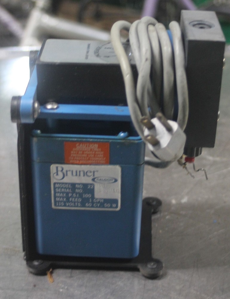 Brunner Model 22 Meter Feeder