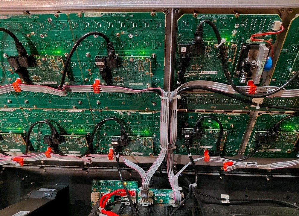 Ross Video Vision 2 Control Panel V2MP-001 - Powers On - Very Nice - UNTESTED