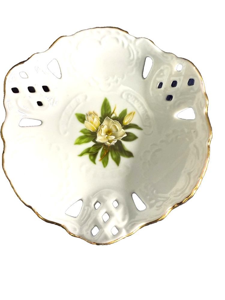 Decorative Porcelein Dish from the Winerose Coll