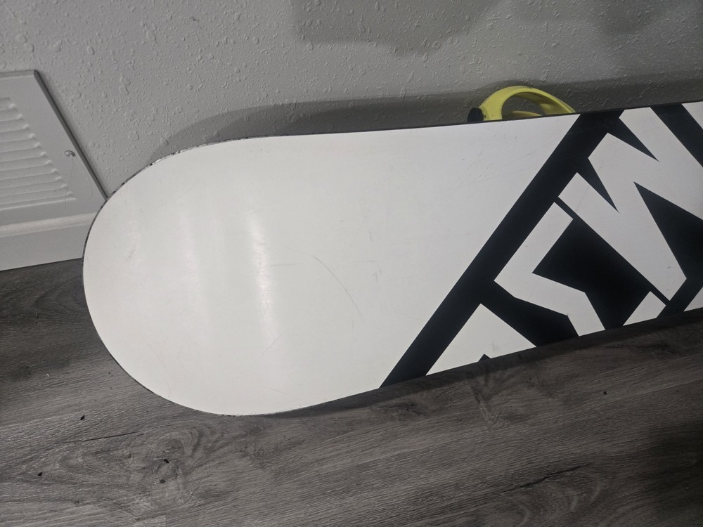M3 Discord Snowboard 145 CM With K2 Sonic Bindings