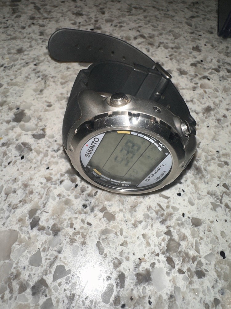 Suunto Stinger Dive Computer - NEW
