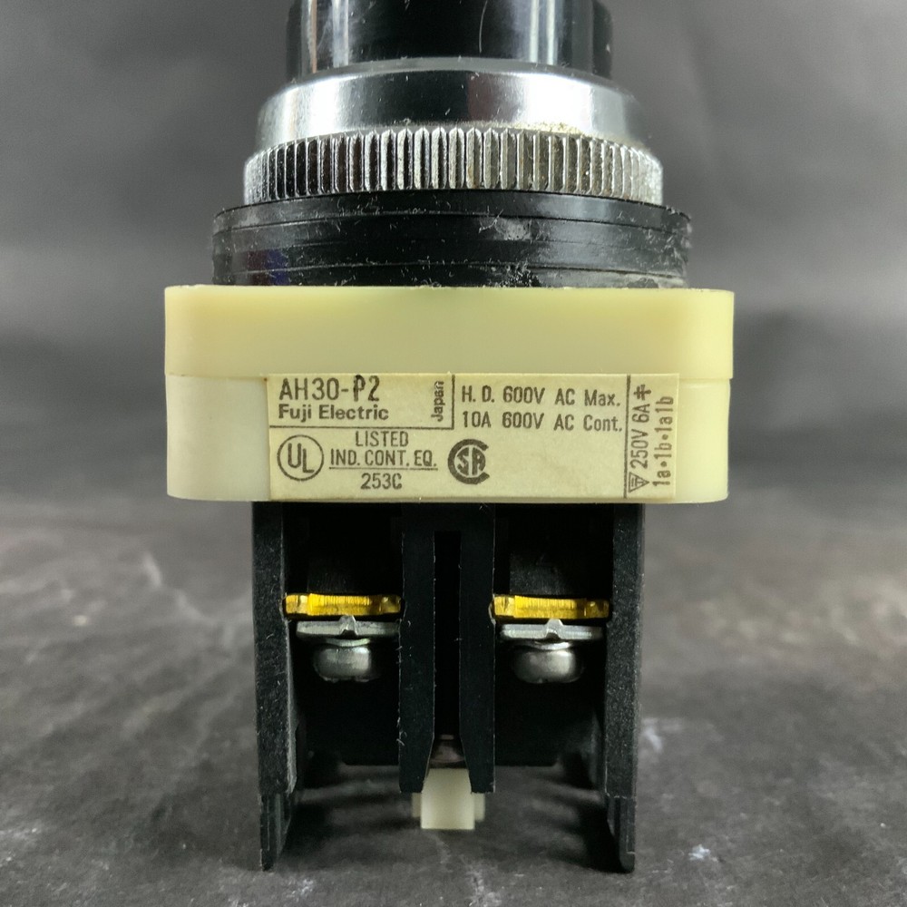 FUJI AH30-P2 SELECTOR SWITCH ($15 OBO)