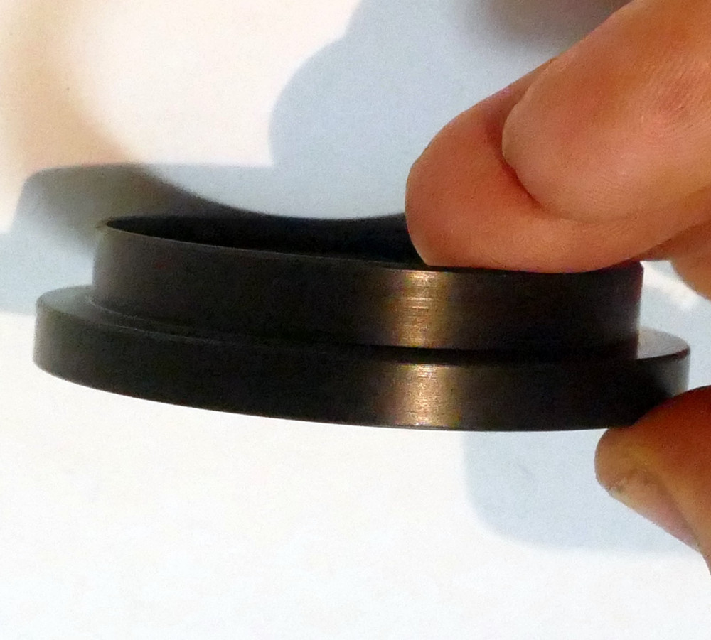 58mm female thread hood or plastic ring (single threaded)