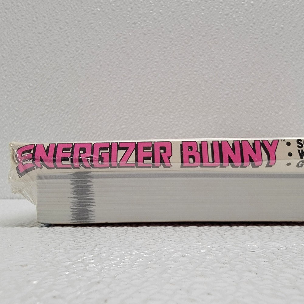 Vintage Windows Energizer Bunny Screensaver Software & Hate Wordperfect 6 Book