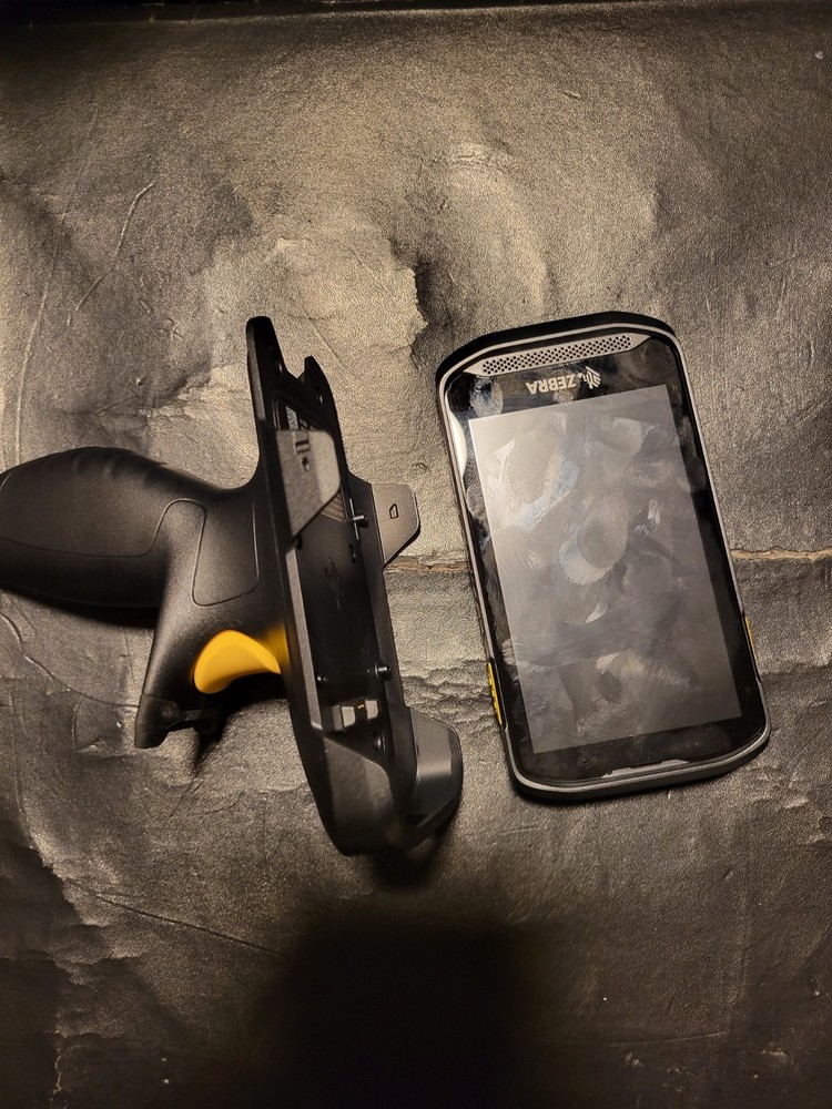 Zebra TC200J Handheld Barcode Scanner Mobile Computer   TC200J-10C112US Bundle