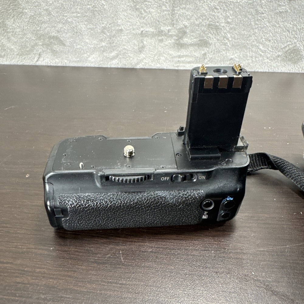 Canon BG-E3 Battery Grip (WORKS)