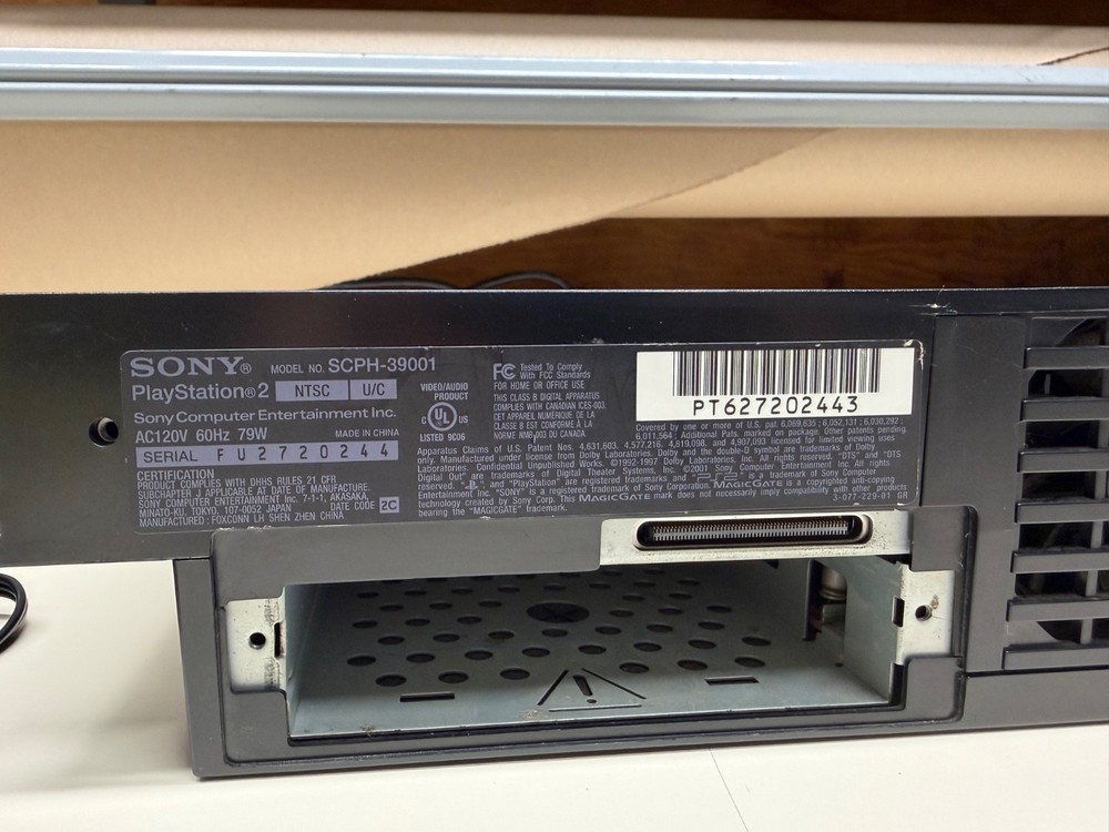 SONY PLAYSTATION 2 PS2 FAT W/CONTROLLER & CABLES FULLY FUNCTIONAL + GAME