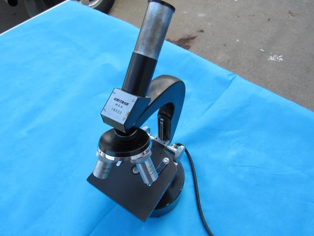 UNITRON MSA 18322 40X MICROSCOPE USED