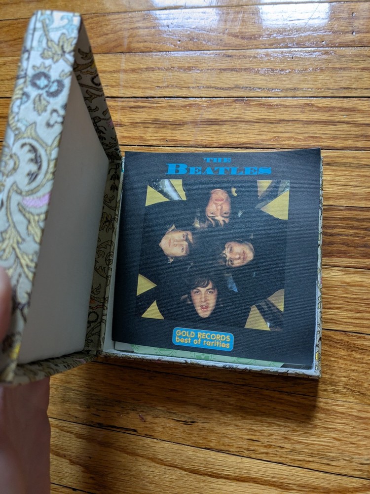 THE BEATLES 2 CD set - Chinese-import, REAL 100% SILK